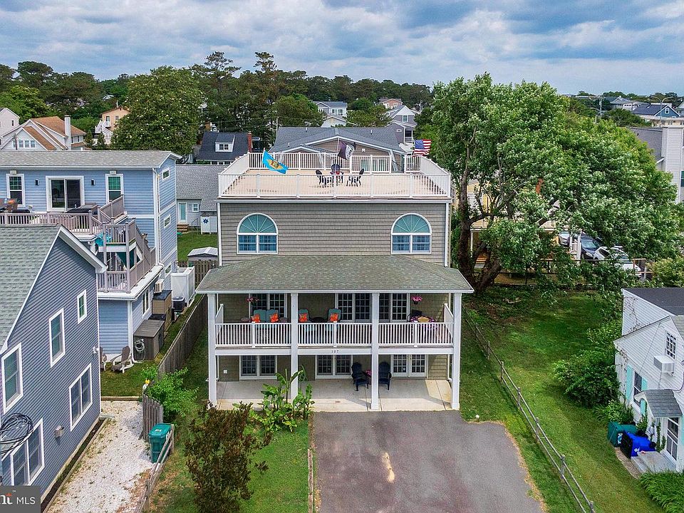 1st image of 107 Swedes St