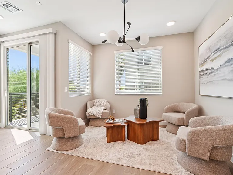 The Roosevelt Townhomes — Photo 8