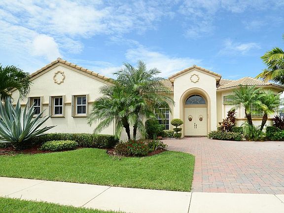 Home For Sale In baywonds