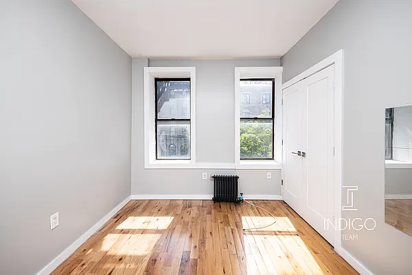 Rented by Compass | media 7