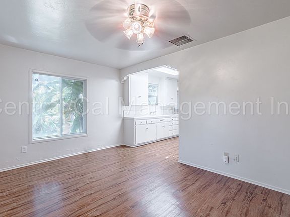 3rd image of 347-351 E Marengo Ave #C7907d409