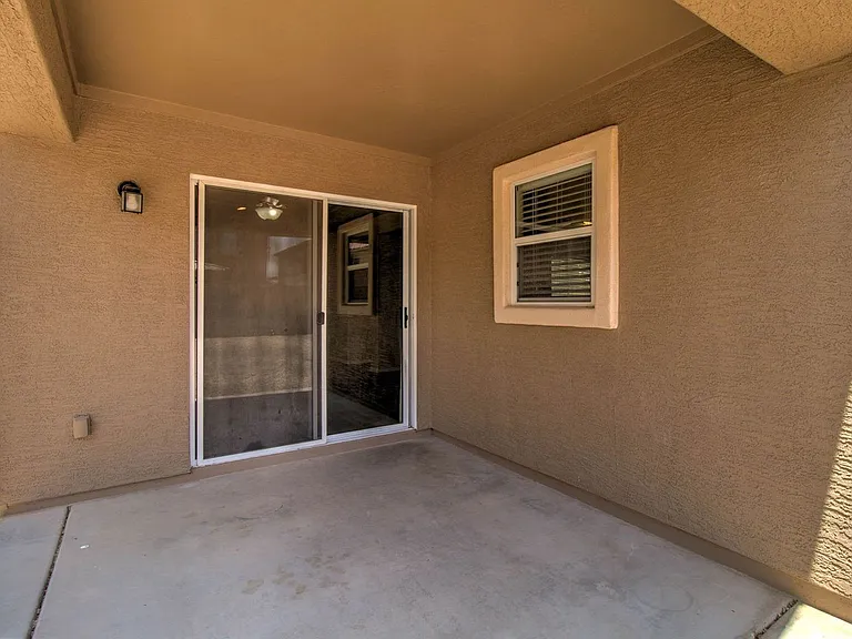 41375 W Cahill Dr — Photo 9