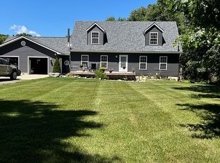 10390 Martin G Ct, Webberville, MI 48892