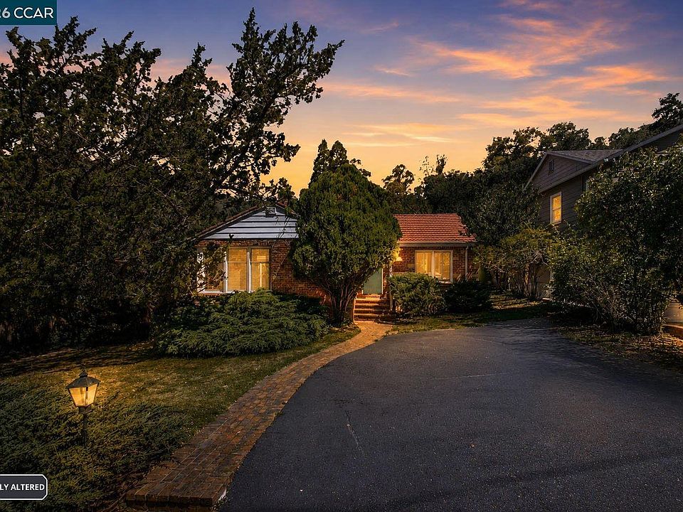 1st image of 1700 Woodhaven Way