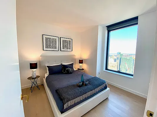 Rented by Modern Spaces | media 3