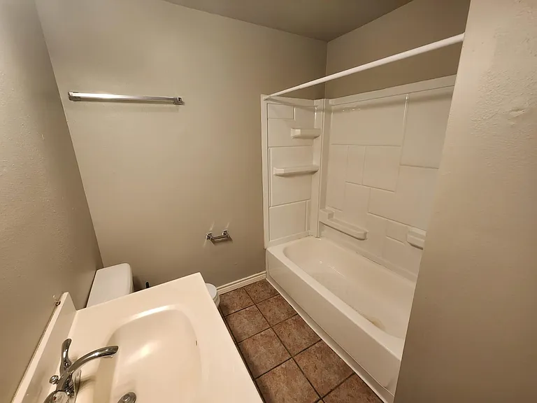 2714 Whitis Ave #B — Photo 8