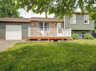 6247 Tartan Dr S, Cicero, NY 13039