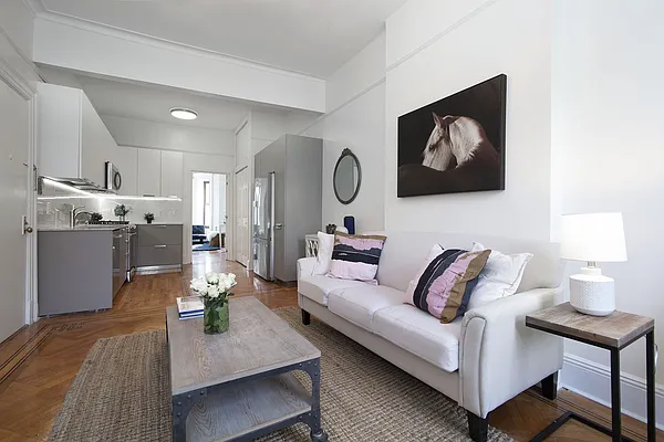 Rented by Ivey North LLC | media 26