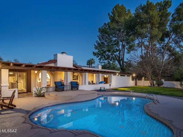 1947 N Soldier Trl, Tucson, AZ 85749