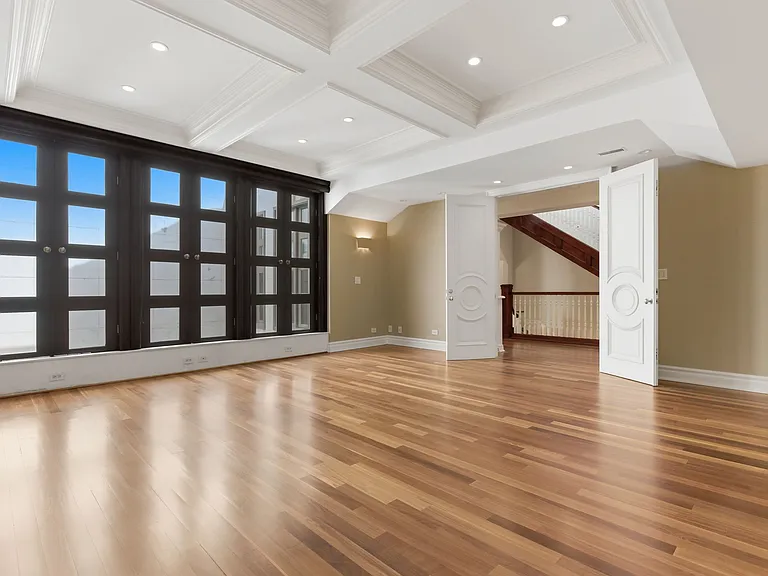 2650 N Lincoln Ave — Photo 30