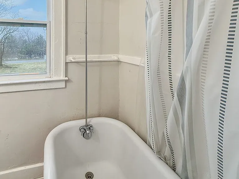 1427 Calvert Ave — Photo 28