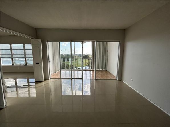 3300 N Palm Aire Dr APT 808