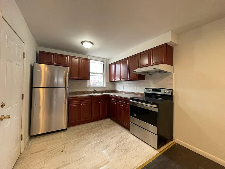 7072 Veronica Rd — Photo 4