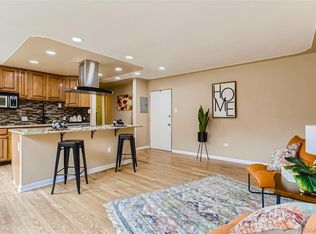 656 N Logan St APT 4, Denver, CO 80203