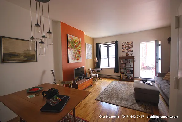 Rented by Lucien Perry | media 58