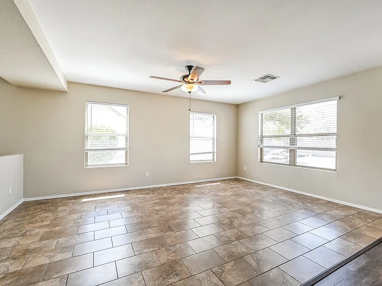 15331 W Cameron Cir — Photo 6