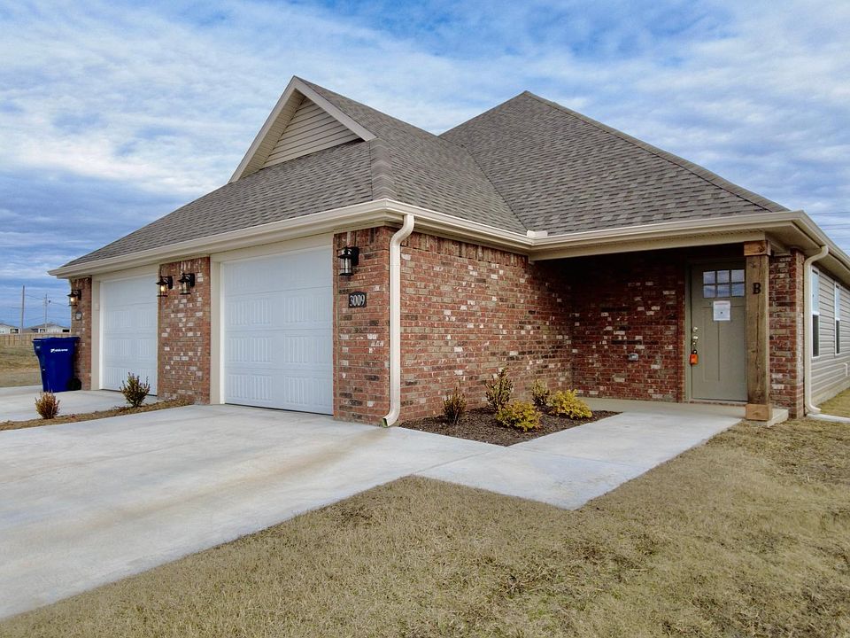 1st image of 3009 Conway Dr #A