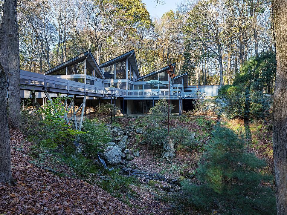 8 Laurel Ln, Greenwich, CT 06830 | Zillow