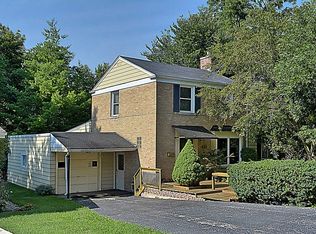 419 E Austin Ave, Libertyville, IL