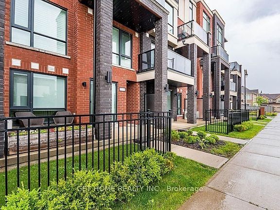 4th image of 100 Dufay Rd #13