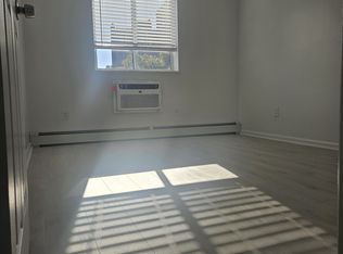 32-27 33rd St #1, Astoria, NY 11106