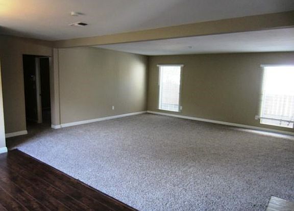 5th image of 347 W 28th St