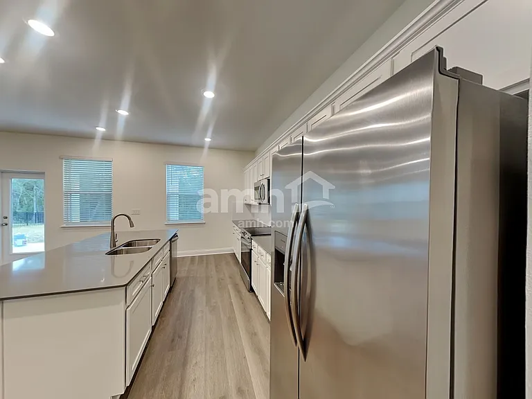 3762 Lake Bluff Loop — Photo 4