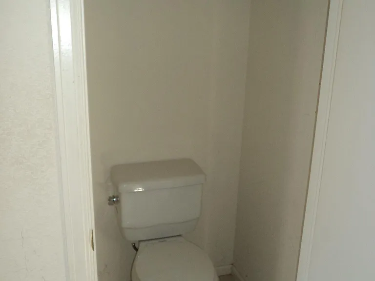 314 Plowman Ct — Photo 9