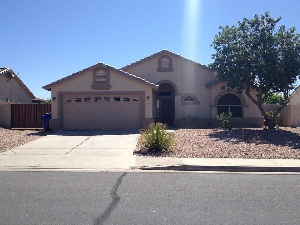 1st image of 619 N Calle Largo