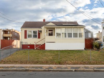 45 Brown Street, Hartford, CT, 06114