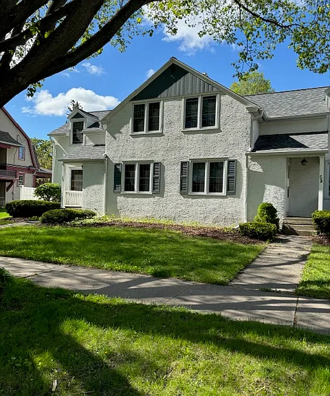 718 Lawe St — Photo 2