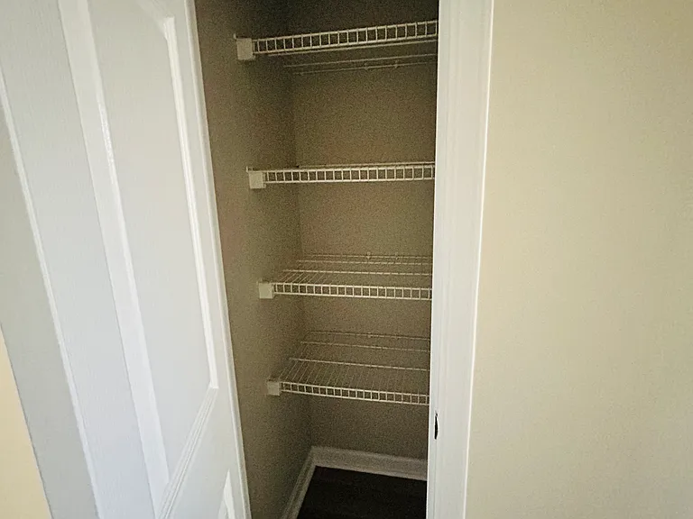 205 Kentshire Ln — Photo 14