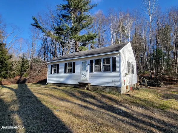 104 Fred Mason Rd, Cheshire, MA 01225