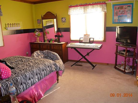 Bedroom main level