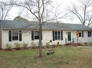 7368 Owen St, Gloucester, VA 23061