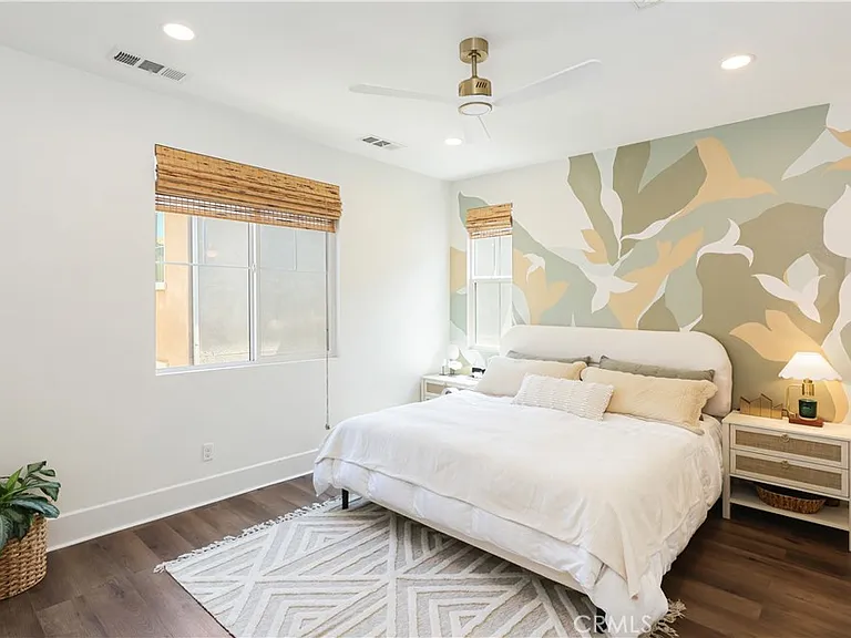 793 Banyan Way — Photo 15