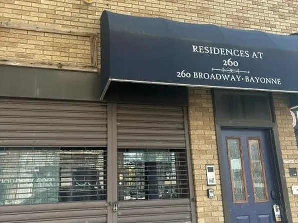 260 Broadway APT 2A, Bayonne, NJ 07002