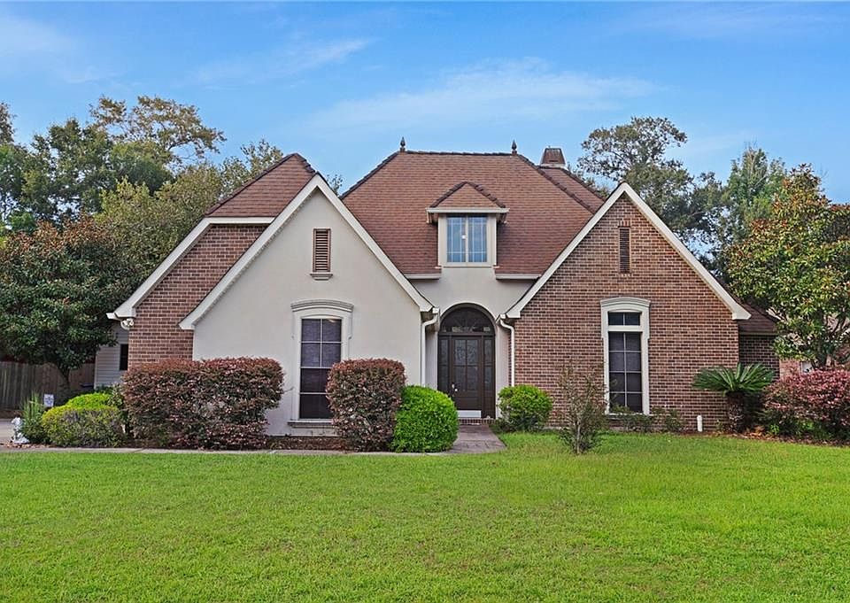 1st image of 117 Tuscany Dr
