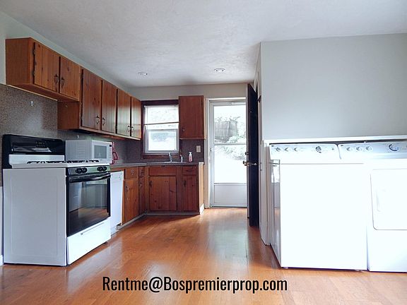 2nd image of 252 West St #2A