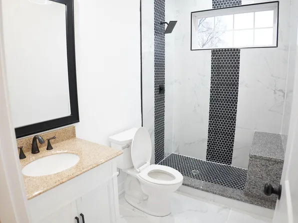 4039 W Carroll Ave #2, Chicago, IL 60624