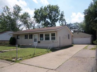 1419 Guenther Rd, Dayton, OH 45417