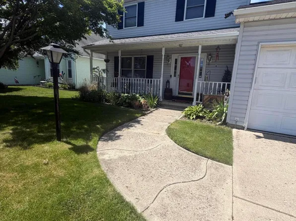1937 Carvelle Dr, Northwood, OH 43619