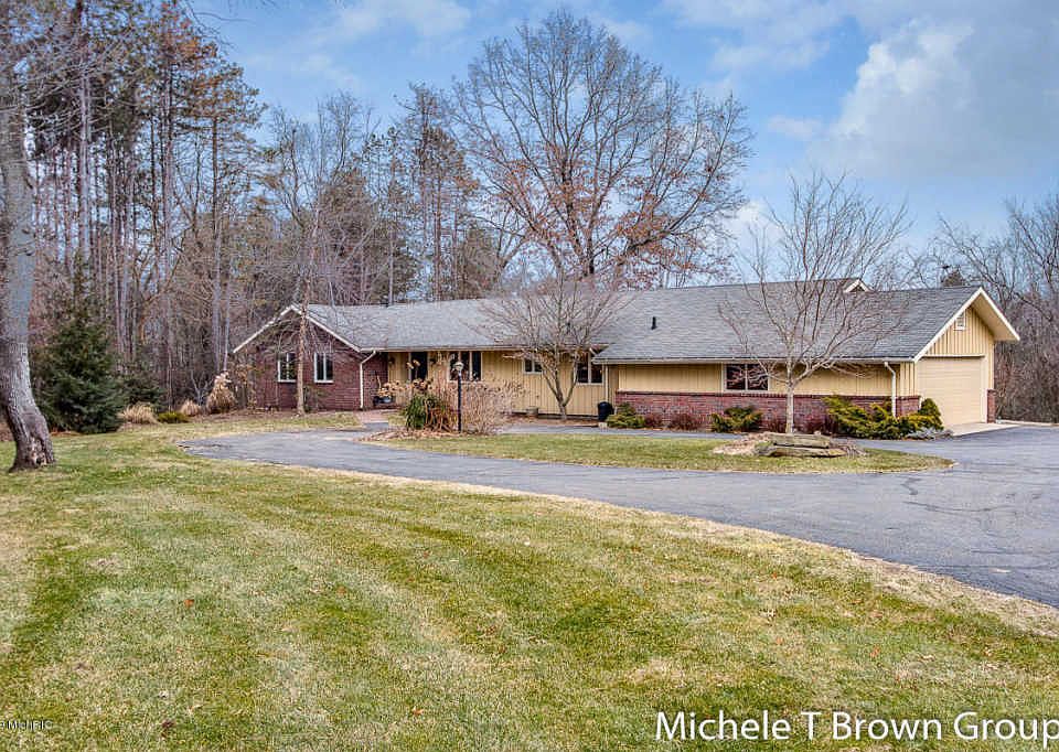 1st image of 7941 Sudbury Ln SE