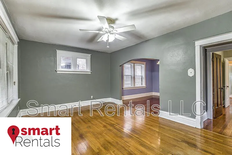 2 bed, 1.0 bath, 750 sqft, $899 — Photo 1
