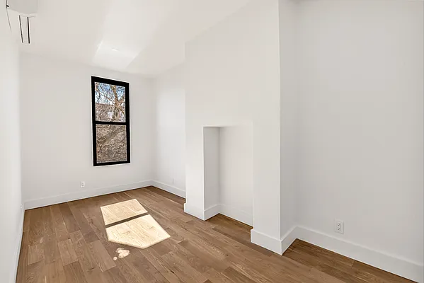 Rented by Avenues Real Estate | media 13