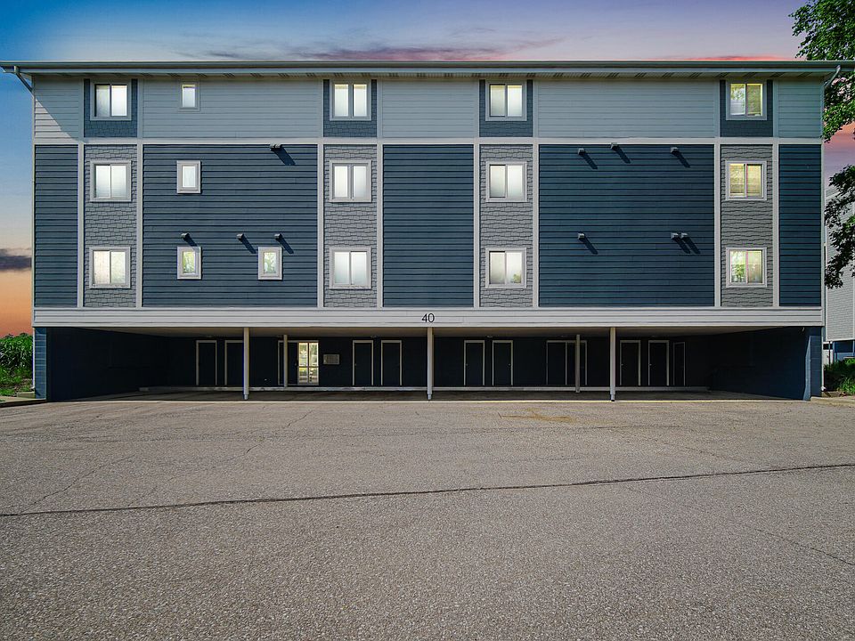 1st image of 40 Marine Dr #3