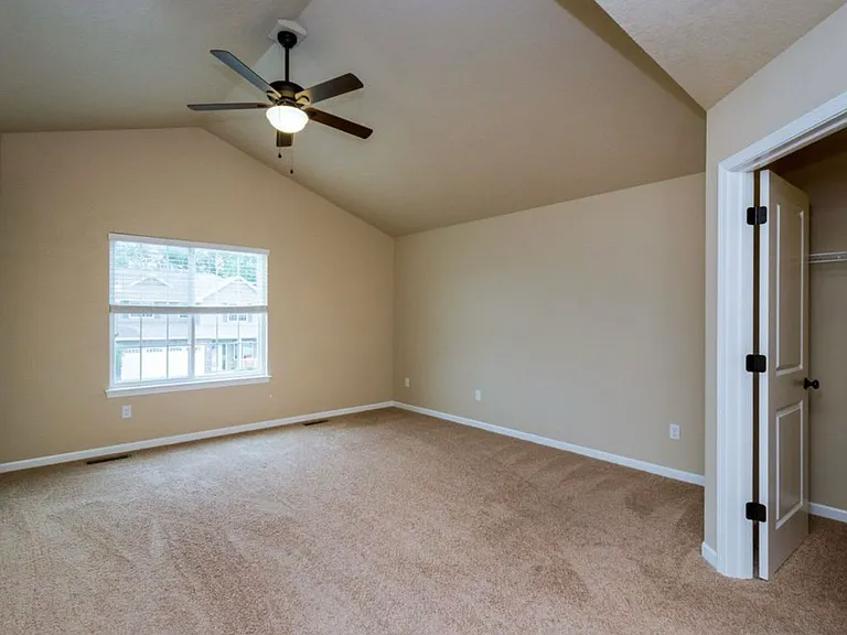 1574 Burr Dr — Photo 11