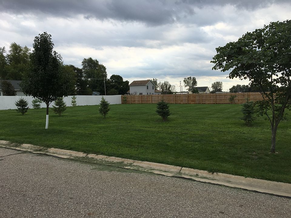 2nd image of 3 Hunting Trail Ave