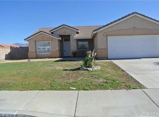 6130 Lighthouse Ln, Palmdale, CA