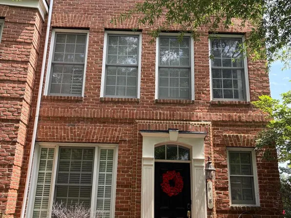 418 Ferdinand Day Dr, Alexandria, VA 22304